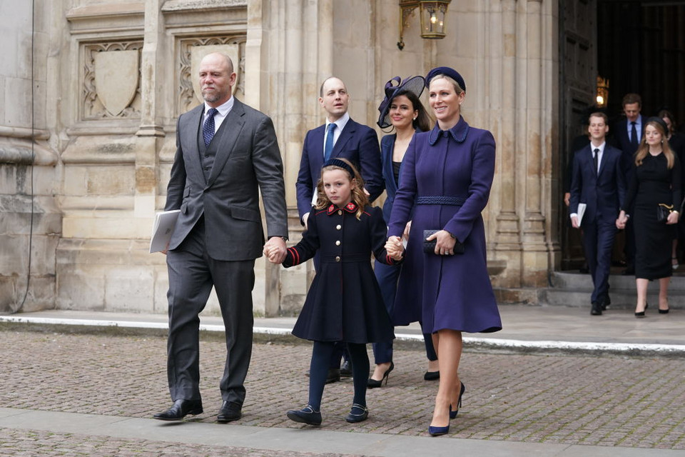 Rodziny królewskie w Opactwie Westminsterskim: Zara Tindall i Mark Tindall z córką
