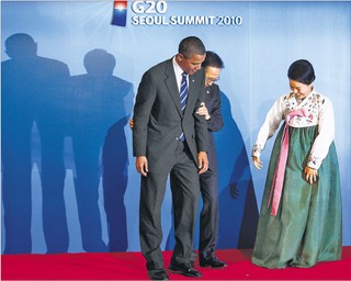 Szczyt G20 nie powstrzyma wojny walutowej USA z Chinami