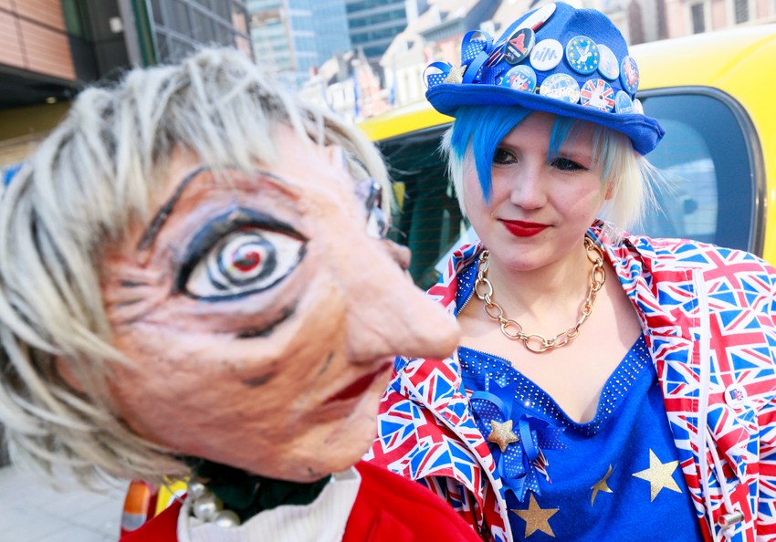 Protesti ispred britanskog parlamenta zbog Bregzita ne jenjavaju