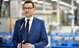Morawiecki: Chcemy zmniejszać stawki podatku PIT z 18 do 17 proc.