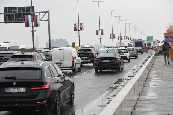 VOZAČI, DOBRO OTVORITE OČI Nevreme otežava saobraćaj širom Srbije, AMSS izdao hitno upozorenje: Na putevima prete i OVE DVE OPASNOSTI