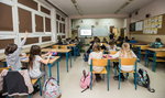 Sondaż dla "Rzeczpospolitej": Polacy chcą powrotu wszystkich dzieci do szkół