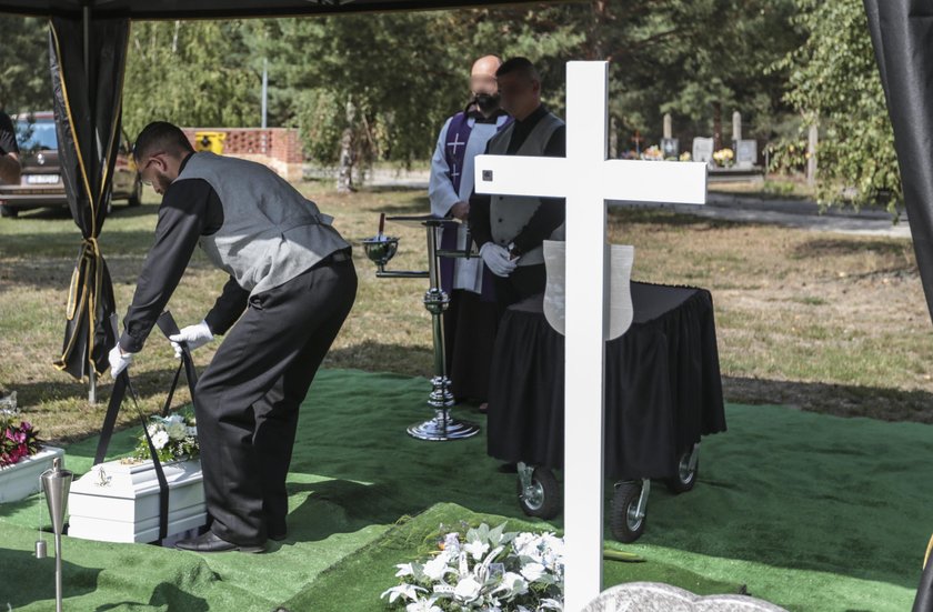 Ostatnie pożegnanie zabitego maluszka