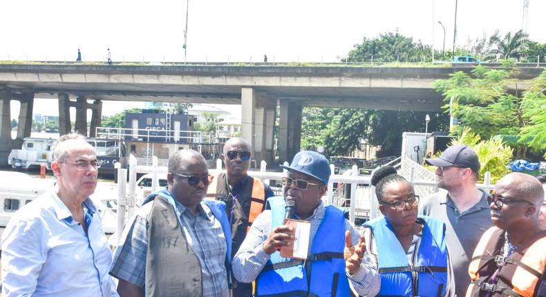 Minister of Works, Mr David Umahi and other officials, during the inspection of the under deck, Lagoon sections of the Third Mainland Bridge, Carter Bridge, Falomo Bridge and Independence Bridge in Lagos on Saturday [NAN]