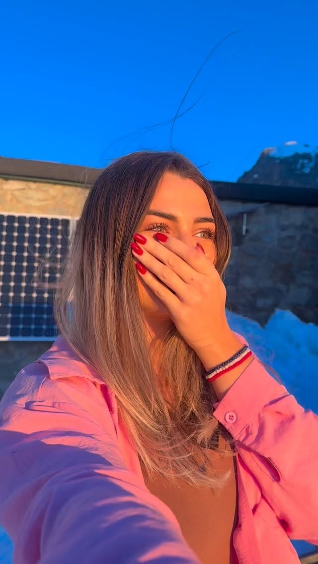 Júlia Viktória Imriščáková je chatárka na Téryho chate. 