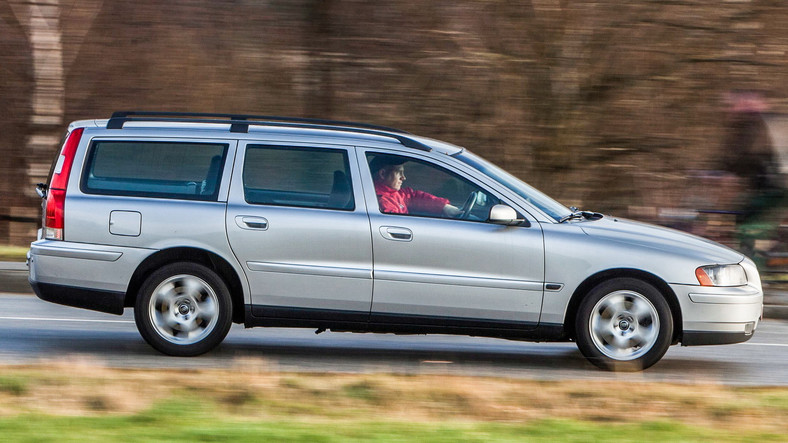 8. Volvo V70 II (2000-07) - od 14 000 zł 