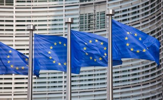 Unijny kompromis w sprawie zatorów płatniczych. Złagodzono przedstawione propozycje