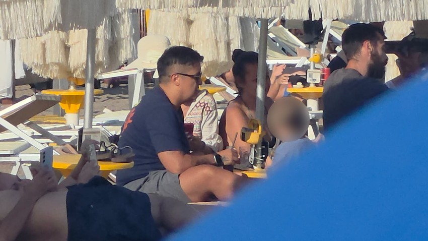 Marija Šerifović sa sinom na plaži