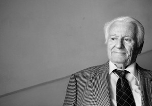Dragoljub Mićunović