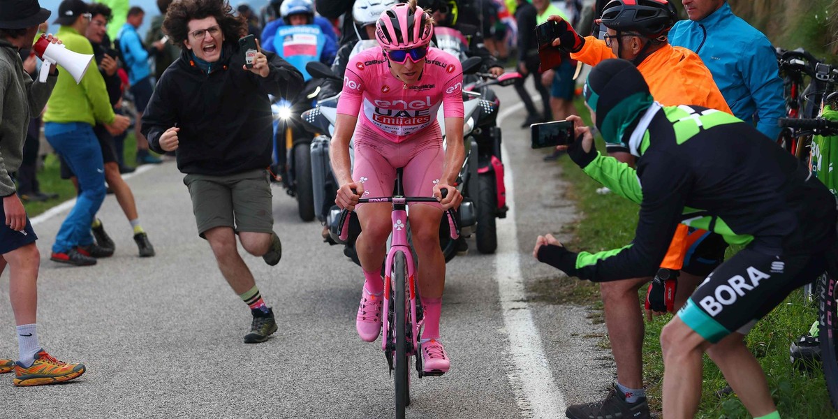 Tadej Pogacar zrobił coś niezwykłego. Piękna scena na Giro d'Italia.