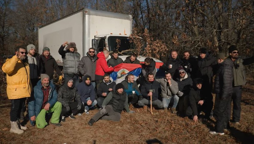 Srbi seku badnjak u Americi