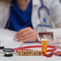 A nagy imitátor: a lupus korai tünetei, amelyeket soha ne hagyjon figyelmen kívül