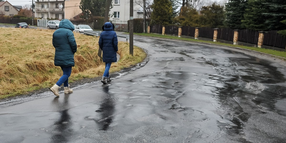 Mieszkańcy Nowego Sącza już prawie 10 lat walczą o remont drogi! 