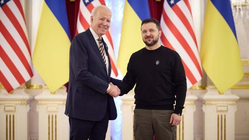 Wołodymyr Zełenski i Joe Biden