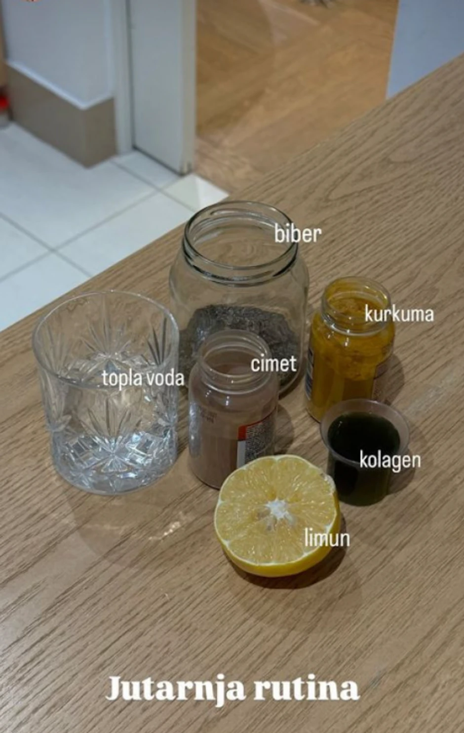 Mirka otkrila tajnu za ravan stomak