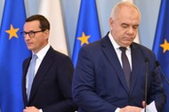 Premier Mateusz Morawiecki i wicepremier, minister aktywów państwowych Jacek Sasin