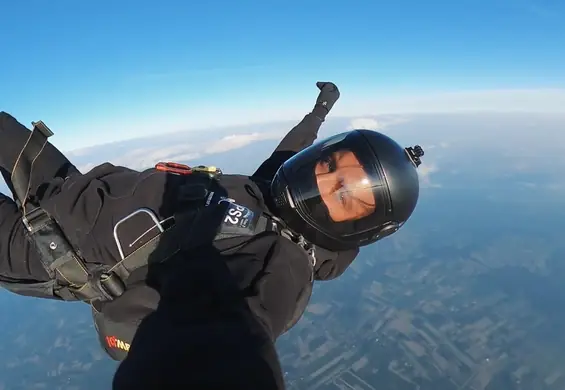 „Kiedy lecisz ze spadochronem, to tak jakbyś miał włączoną opcję Google Earth na żywo”