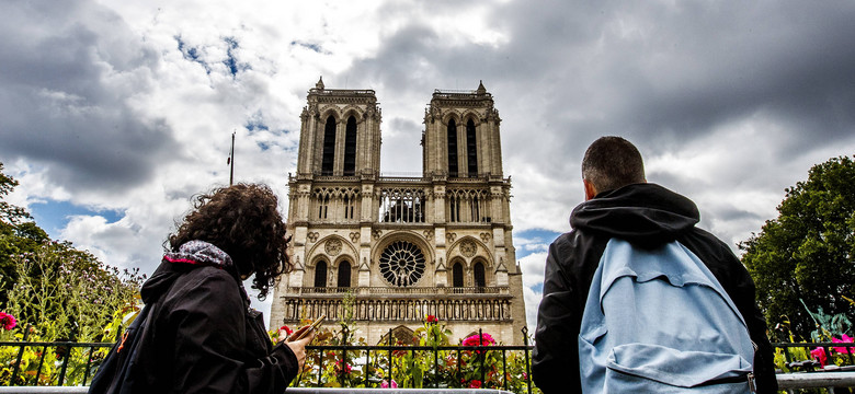 Odbudowa Notre Dame. Kontrowersyjny projekt zmiany prawa przyjęty