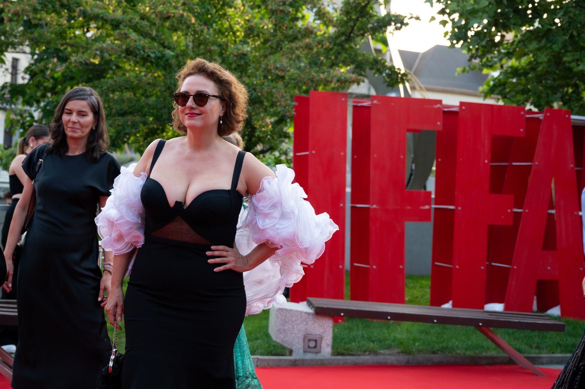 Herečka Zuzana Mauréry počas otváracieho ceremoniálu 30. ročníka Medzinárodného filmového festivalu MFF Art Film Košice 2024.