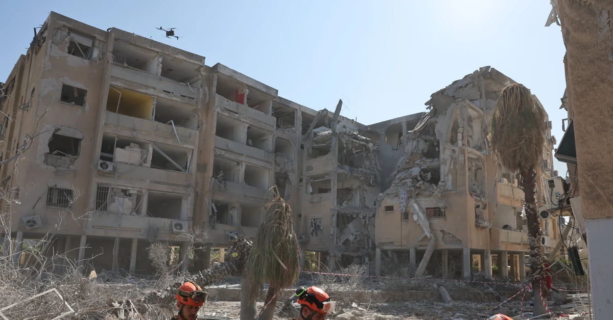 Irański nalot na szpital w Izraelu. Netanjahu zapowiada zemstę