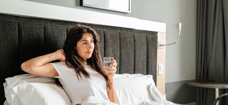 Pijesz rano ciepłą wodę z cytryną? Spróbuj tego, metabolizm przyspieszy, jelita ci podziękują