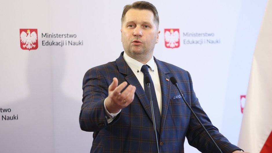 Minister Czarnek wprowadził do szkół nowy przedmiot "Historia i Terazniejszość"