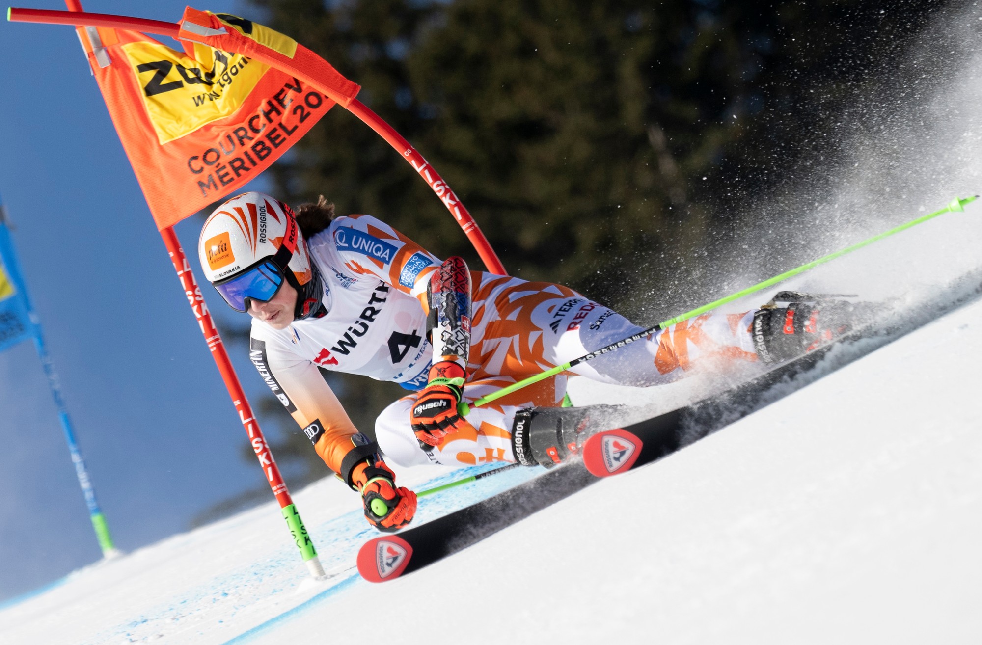 Slovenská lyžiarka Petra Vlhová na trati počas 1. kola obrovského slalomu na MS v alpskom lyžovaní vo francúzskom stredisku Courchevel-Méribel.