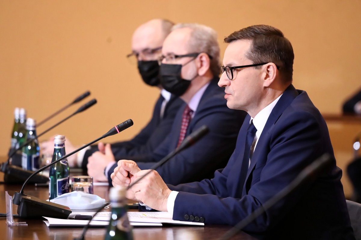 Mateusz Morawiecki i Adam Niedzielski