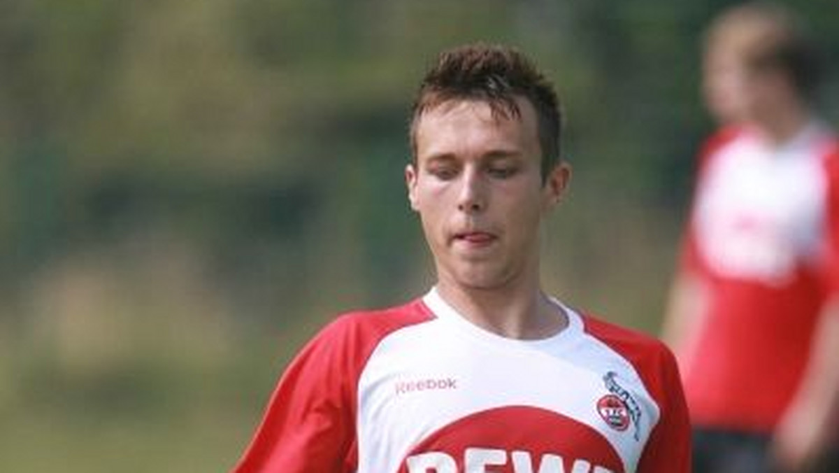 Sławomir Peszko dołączy w styczniu do zupełnie nowego FC Koeln. Klub planuje przeprowadzić prawdziwą czystkę w przerwie zimowej. Na zgrupowanie do Turcji trener Frank Schaefer nie zamierza zabierać siedmiu zawodników z jesiennego składu. Na zmianach skorzysta Lukas Podolski...