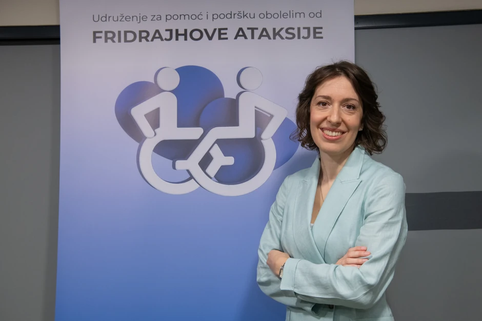 Fridrajhova ataksija je multisistemska bolest, što znači da pored niza neuroloških simptoma, zahvata i druge organe, pre svega srce, ističe dr Kosać