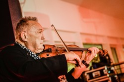 Koncert Michała Urbaniaka na Dziedzińcu Kultury przed MKiDN