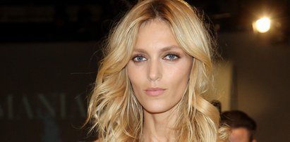 Anja Rubik uprawiała seks bez zabezpieczenia. "Było namiętnie, potem wpadłam w panikę"