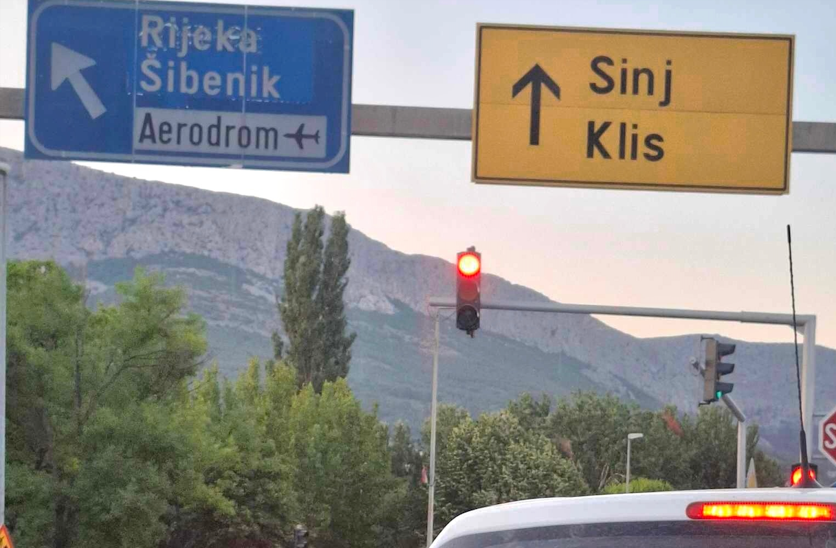 Takýto výjav by ste na cestách nečakali.