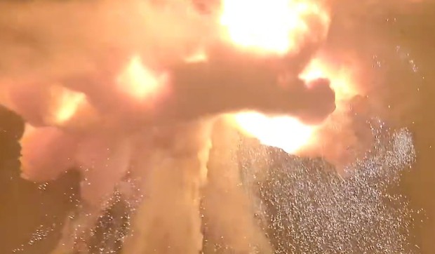 Raketa "Nju Glen" američke kompanije "Blue Origin", u vlasništvu osnivača Amazona Džefa Bezosa, eksplodirala je tokom testiranja
