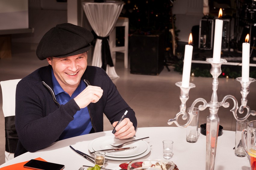 Maksim Maksimov, "Nefa nameštaj"