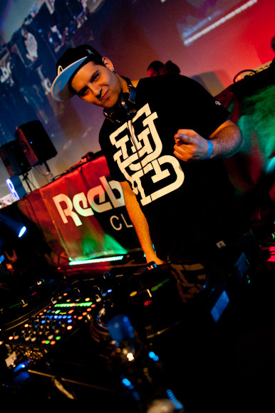 Mistrz Świata Didżejów IDA 2012 w kategorii "Technical" DJ Vekked - IDA World DJ Championships 2012 (fot. Monika Stolarska / Onet)