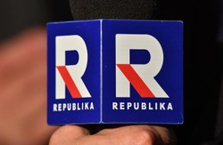 Takiej relacji widzowie się nie spodziewali. Nietypowa scena w Telewizji Republika