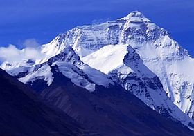 mount-everest-height-d000011A10927dd9b3716