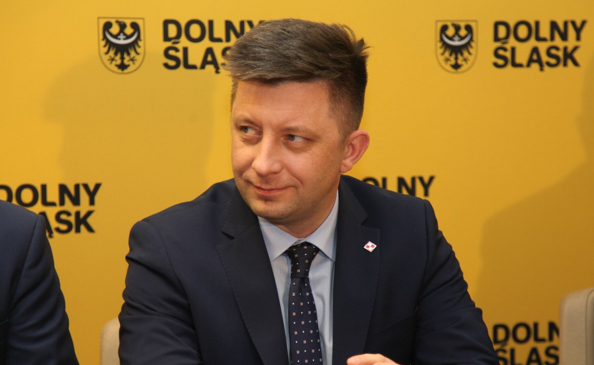 W poniedziałek prezydent Andrzej Duda poinformował, że zaproponował minister finansów Teresie Czerwińskiej, żeby koszty uzyskania przychodu dla nauczycieli były takie jak dla nauczycieli akademickich i twórców, czyli aby wynosiły 50 proc.