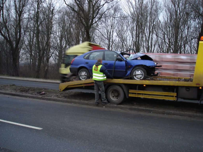 Dramat na drodze. Nic nie zostało z toyoty!