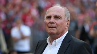 Uli Hoeness: Mesut Oezil ukrywa się za zdjęciem