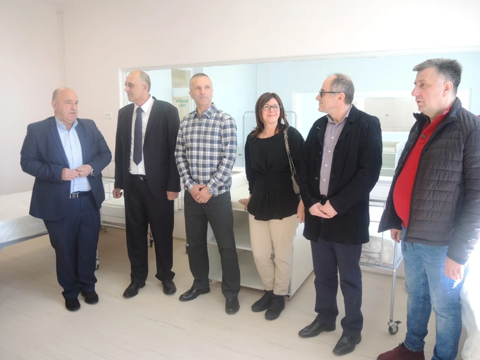  Matijini roditelji (u sredini)