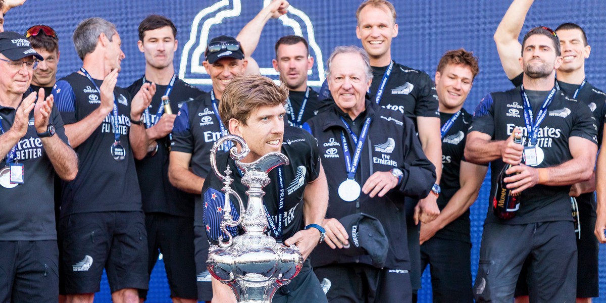 Zwycięzcy tegorocznych regat -Emirates Team New Zealand, oczywiście będą mieli prawo bronić swojego tytułu, gdy tylko wielki pojedynek na falach zostanie zorganizowany ponownie.