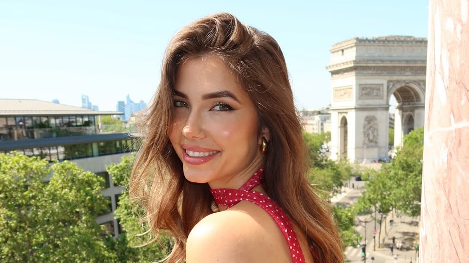 Víťazka Miss Universe 2022 Karolína Michalčíková. 