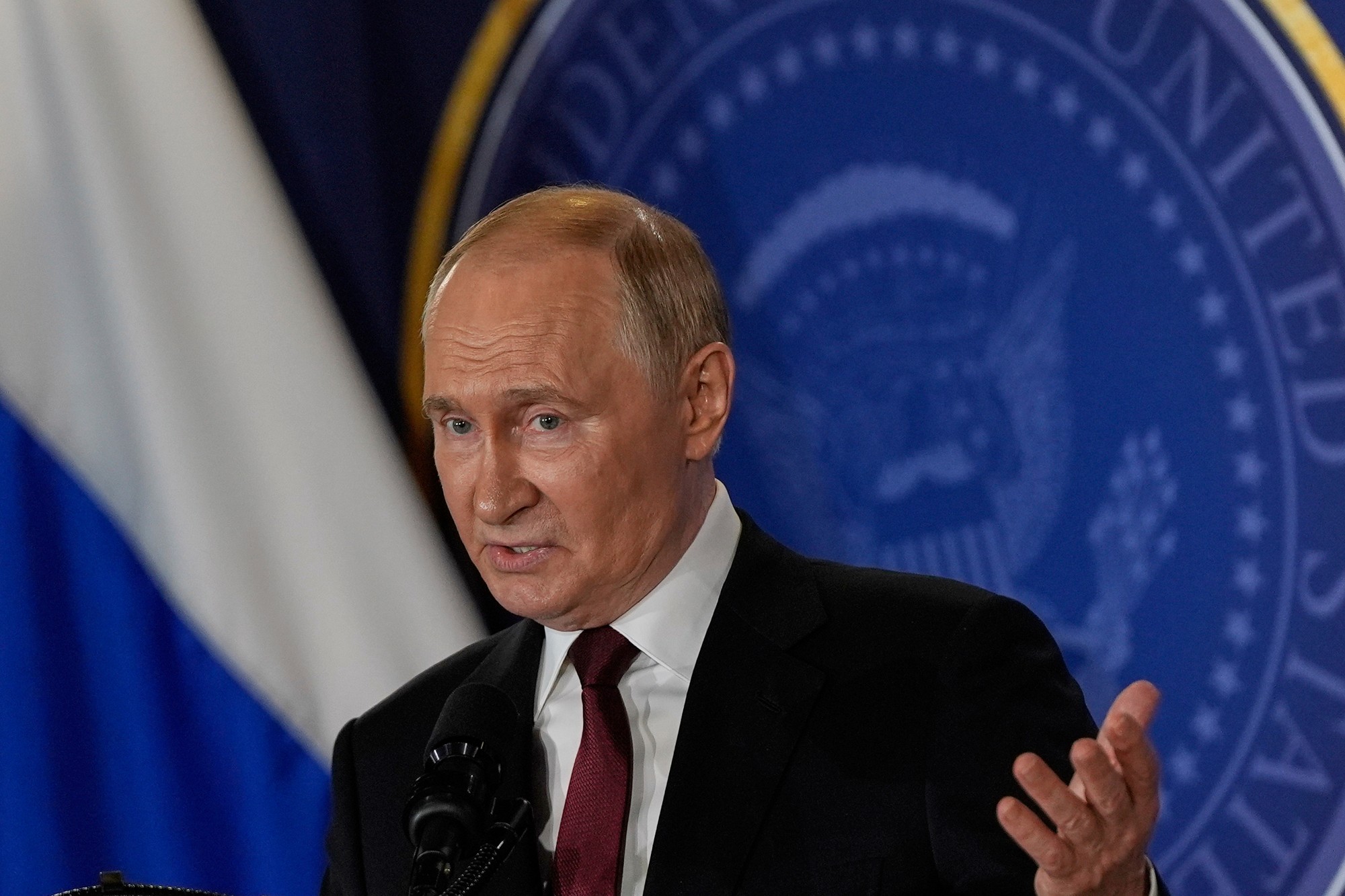 Putin na tlačovej konferencii s Trumpom.