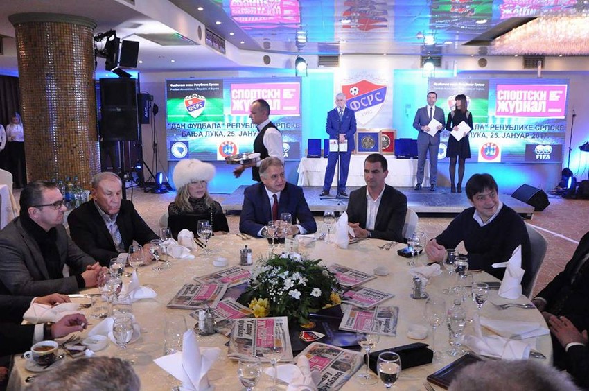 Dilberović u društvu Džajića i Mijatovića