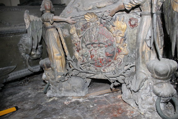 Sarkofag księcia Sylwiusza Nimroda przed konserwacją