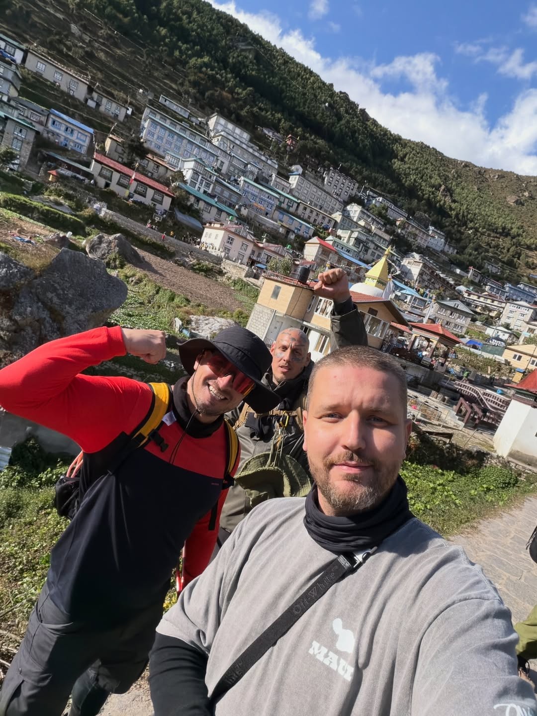 Moderátor Marcel Osťo Osztas so Separom. 