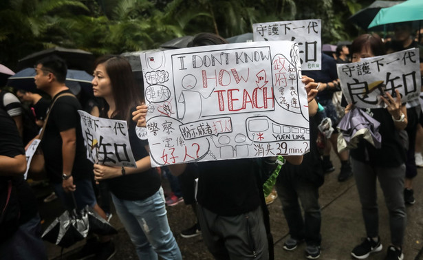 Antyrządowe protesty w Hongkongu nie słabną. Tym razem na ulice wyszli nauczyciele