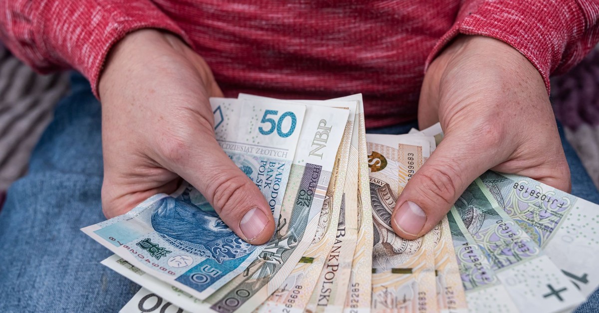 ZUS od marca wypłaci 2704 zł miesięcznie. Komu przysługuje nowy dodatek?